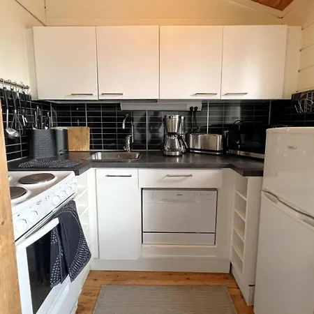 Lomariihi 2 * Muurame